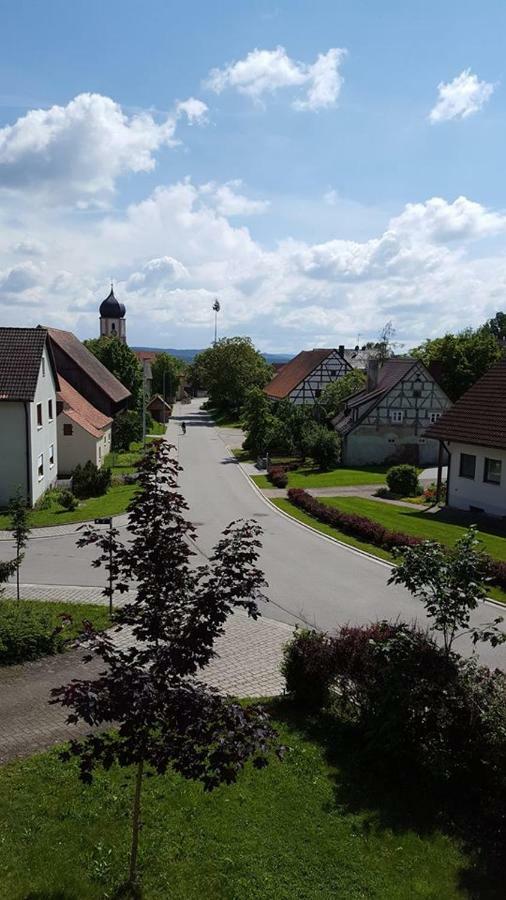 Ferienwohnung & Gastezimmer Rixner Hilpoltstein Exterior foto